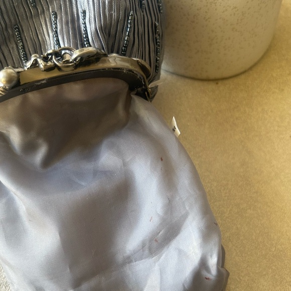 Vintage Elegant Beaded Handkerchief Grey Embellished Silver Silk Evening Bag - Picture 12 of 13